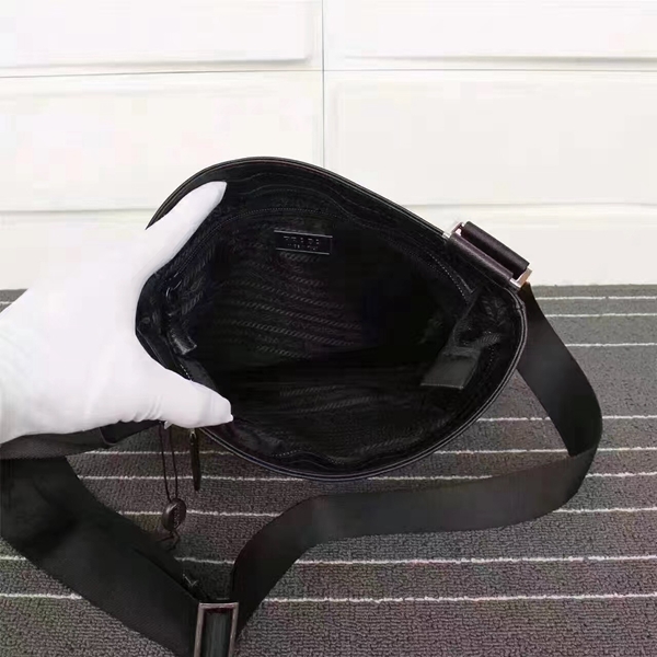 プラダバッグ内部構造
